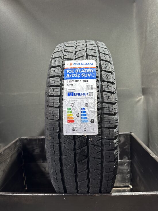 JAUNAS 215/65R16 Sailun Arctic SUV