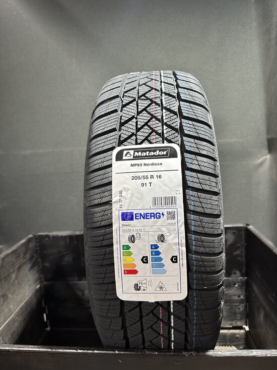 JAUNAS 205/55R16 Matador Nordica