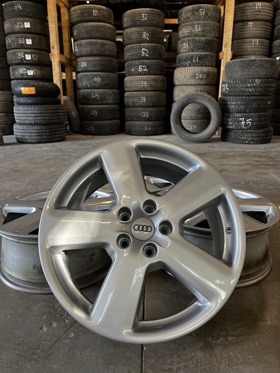 R18 AUDI (5x112) KODS: ALU504