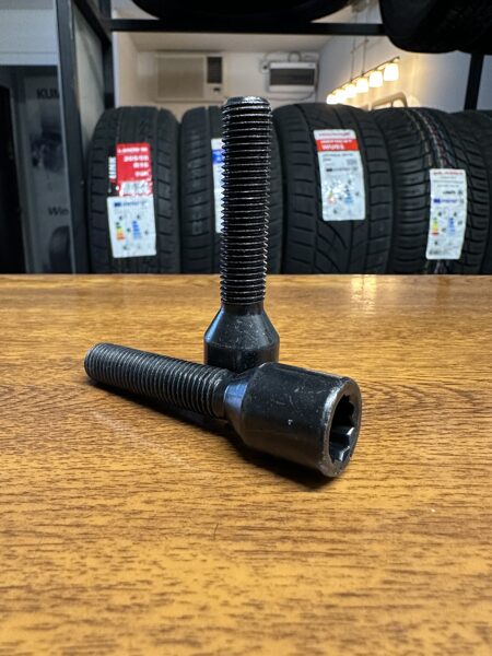 M12x1,5 black Iekšējā (50 mm) - NR16/1