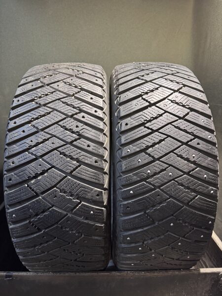 235/55R18 GOODYEAR ULTRAGRIP