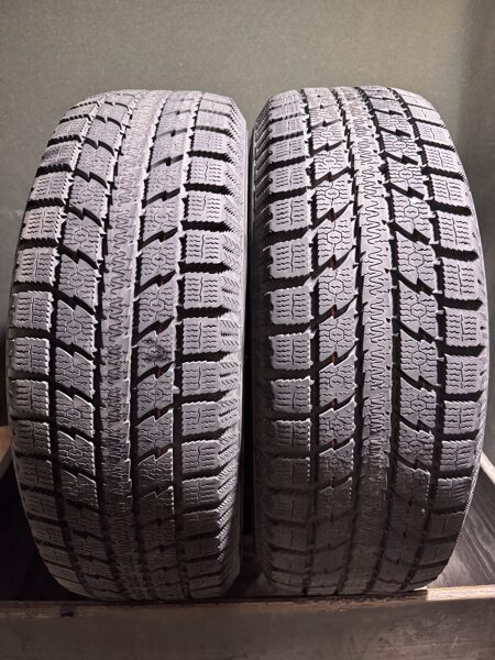 215/65R17 TOYO GSI-5